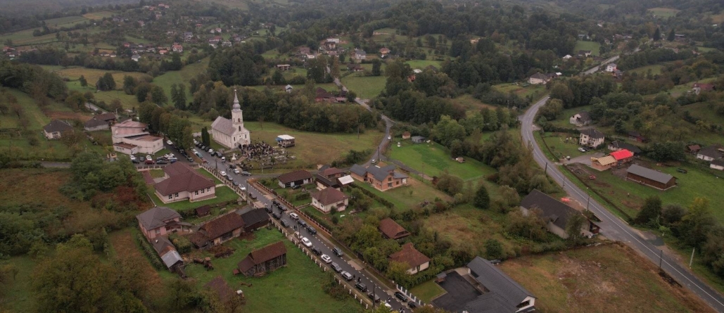 În Cărbunari a fost binecuvântată sala multifuncțională „Preot protopop Gavril Mociran” și casa parohială