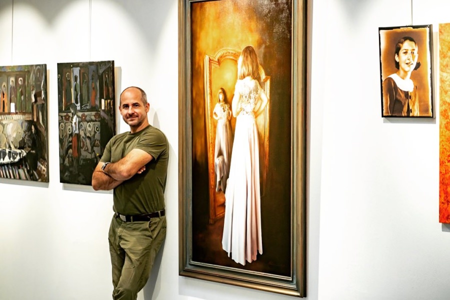 „Red” – expoziția personală de pictură semnată de Balazsi Ludovic poate fi admirată la U.A.P. Baia Mare
