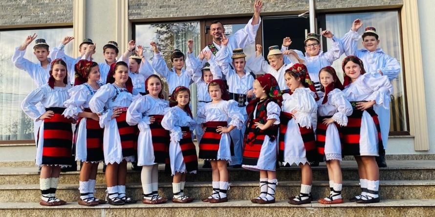 Ansamblul Folcloric „Berbeștenii” va reprezenta Maramureșul la „Festivalului Toamnei” din județul Dolj