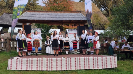 Târgul de Sfântul Dumitru revine la Muzeul Satului din Baia Mare: Două zile de meșteșuguri, ateliere și bucurie pentru întreaga familie