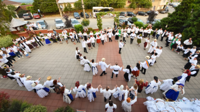 Zi de sărbătoare la Groși: Evenimentul „Oameni și virtuți” aduce comunitatea împreună