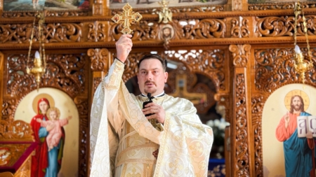 Părintele Bogdan Ciocotișan din Dumbrăvița împlinește azi o frumoasă vârstă