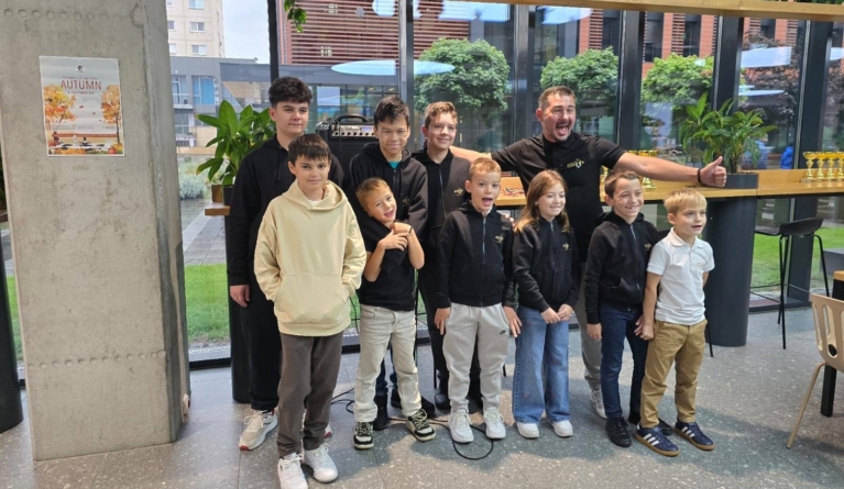 Noi performanțe pentru sportivii Academiei de Șah Maramureș la competițiile din Arad și Cluj