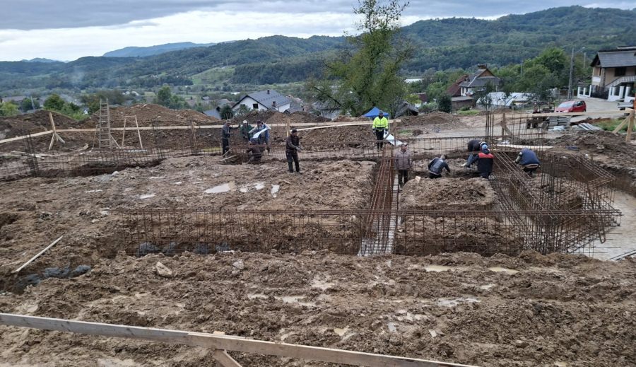 Au început lucrările la noua biserică din Nănești