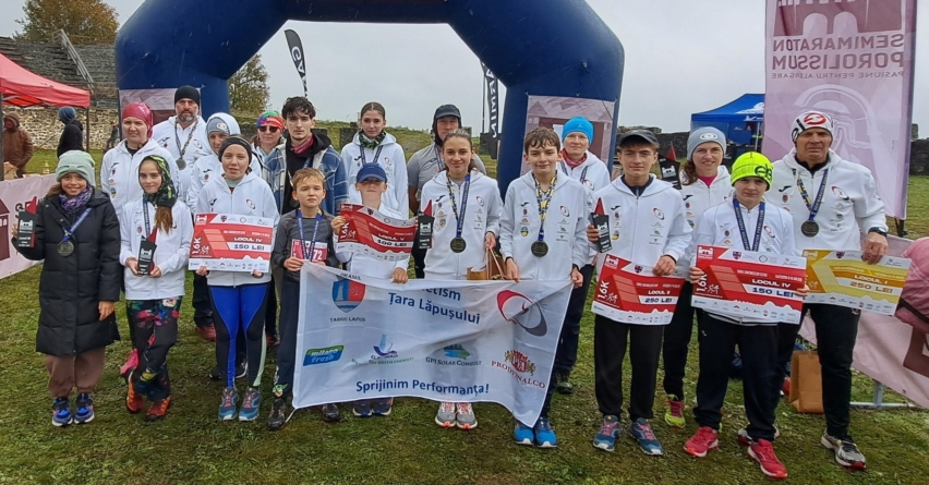 Rezultate remarcabile pentru A.C.S. Athletic Tg. Lăpuș la „Semimaratonul Porolissum 2025”