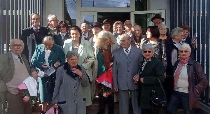 Întâlnire emoționantă după 60 de ani la Liceul „Bogdan Vodă” Vișeu de Sus