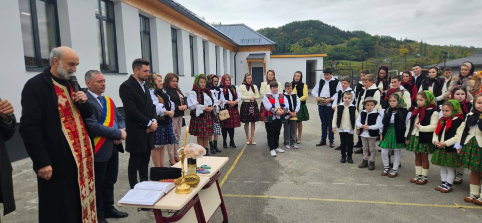 A fost inaugurat noul corp de clădire al Școlii „Tiberiu Utan” din Văleni