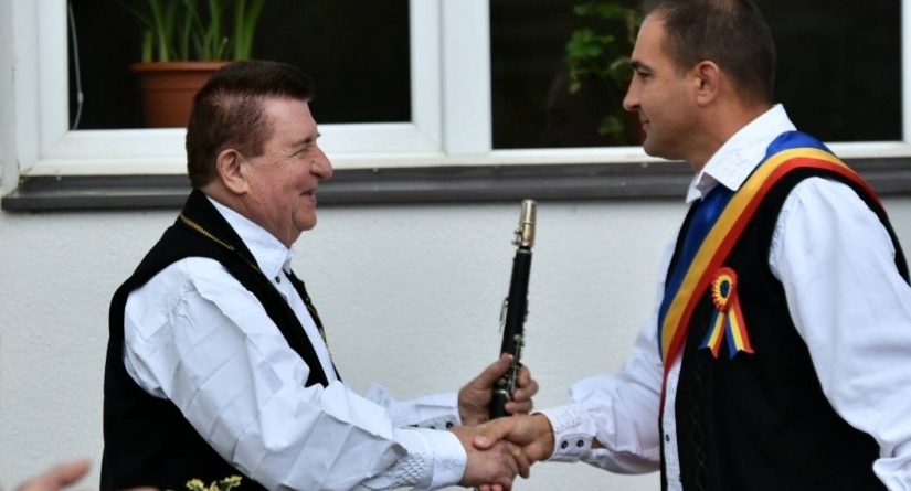 Căminul Cultural din Groși poartă numele „Dumitru Dobrican” – recunoaștere pentru o viață dedicată culturii și folclorului românesc