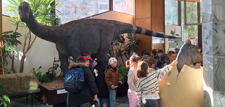 Val de vizitatori la Muzeul de Mineralogie Baia Mare în timpul Școlii Altfel și Săptămânii Verzi