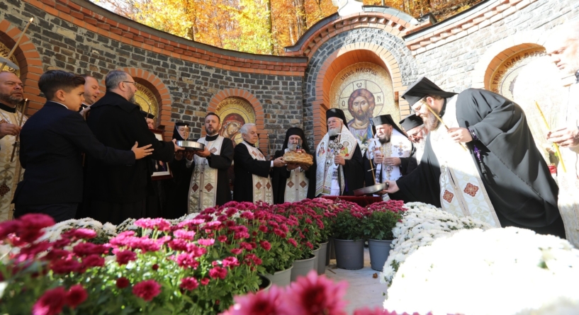 Parastas la Mănăstirea Rohia la 9 ani de la plecarea la cele veșnice a Înaltpreasfințitului Arhiepiscop Justinian