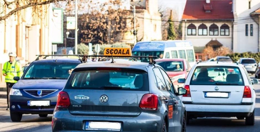 UE schimbă regulile pentru șoferi