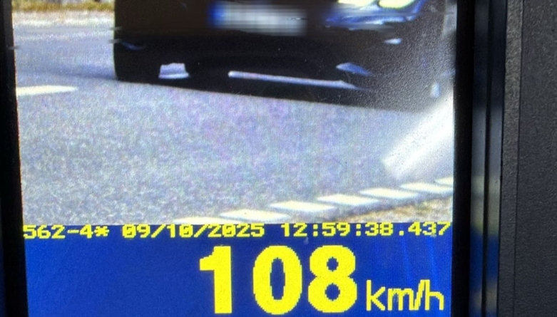 Cercetat penal după ce a fost prins conducând în Cavnic cu peste 100 km/h, drogat și cu permisul suspendat