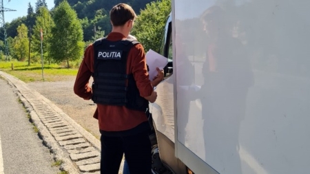 Controale în trafic și la societăți comerciale pentru combaterea evaziunii fiscale. S-au dat amenzi de zeci de mii de lei