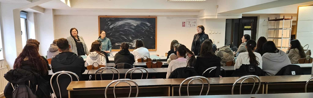 Cursuri de pregătire pentru Bacalaureat și Evaluare Națională la Biblioteca Județeană „Petre Dulfu” Baia Mare