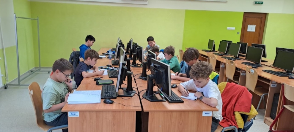 Au început cursurile de excelență la Centrul Județean de Excelență Maramureș