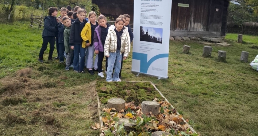 ”Aleea senzorială”, o experiență inedită pentru copii la Muzeul Satului Maramureșean