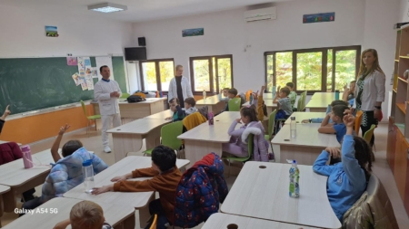 Educație pentru sănătatea dentară în rândul elevilor băimăreni