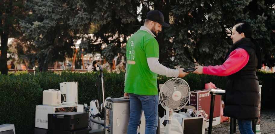 Colectare de aparate electrice în Baia Mare
