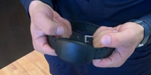 Patru ordine de protecție provizorii emise într-o singură zi. Într-un caz s-a dispus montarea sistemului de monitorizare electronică a agresorului