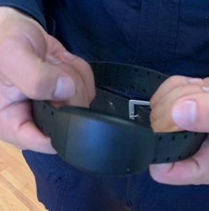 Patru ordine de protecție provizorii emise într-o singură zi. Într-un caz s-a dispus montarea sistemului de monitorizare electronică a agresorului