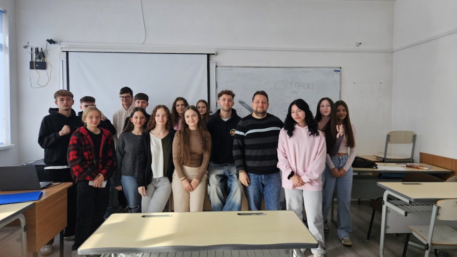 Elevii de la Colegiul Economic „Nicolae Titulescu” Baia Mare au avut parte de o lecție de istorie deosebită