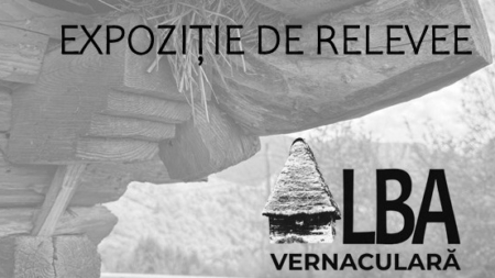 Planșele creionate de arhitecții participanți la Școala de vară ”Alba Vernaculară”, expuse la Sighet