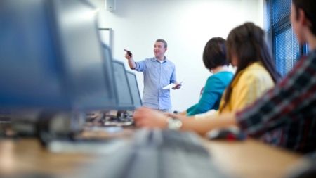 AJOFM Maramureș a dat startul preînscrierilor la cursurile gratuite de formare profesională pentru tineri