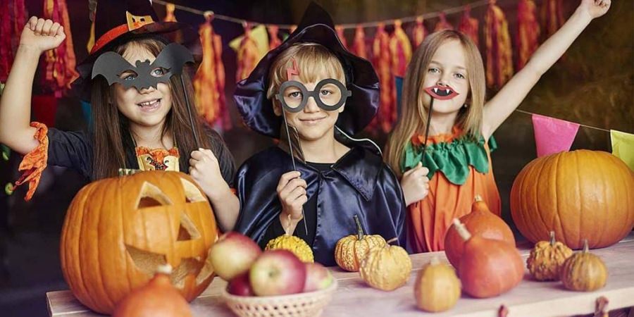 Halloween cu magician și surprize la Săbișa