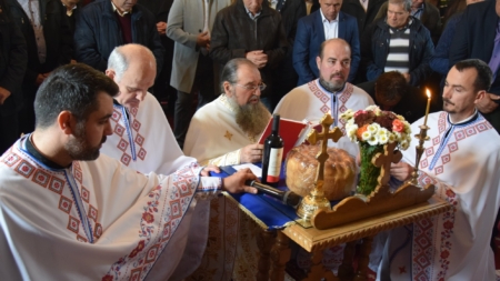 Biserica Ortodoxă din Săbișa și-a sărbătorit hramul