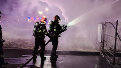 Incendiu la o hală din Ariniș