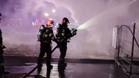Incendiu la o hală din Ariniș