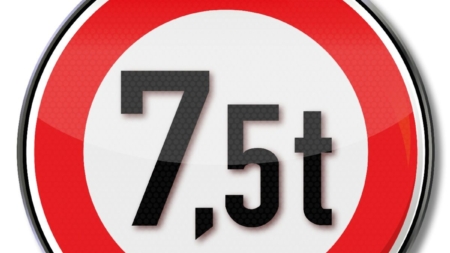 Anunț de interes public privind relocarea indicatorului rutier “Restricție Tonaj 7,5 t” din intersecția bulevardului Regele Mihai I cu strada Motorului