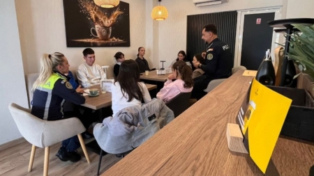 S-a reluat proiectul ”La limonadă cu un polițist”