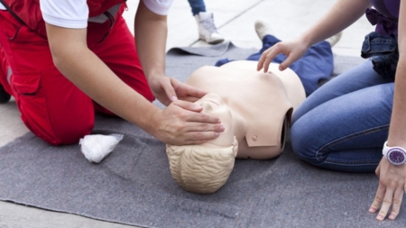 Educația pentru prim ajutor- mesajul transmis de Serviciul de Ajutor Maltez Baia Mare cu ocazia Zilei Mondiale a Educației