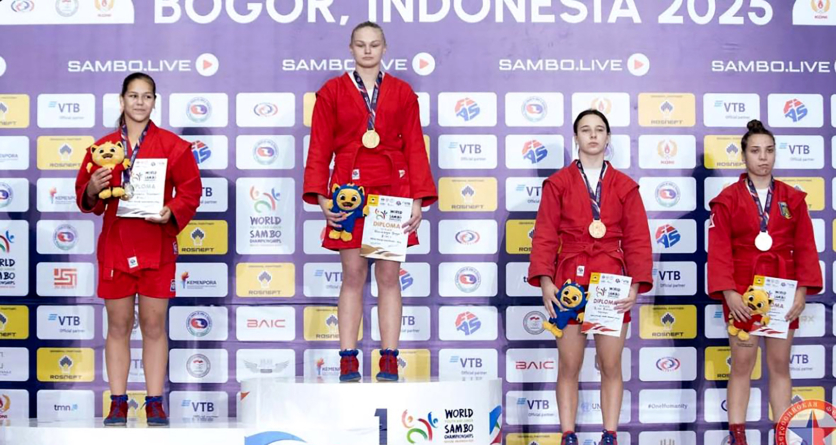 Rezultate foarte bune pentru surorile Anamaria și Alexandra Rus, la Campionatul Mondial de Sambo