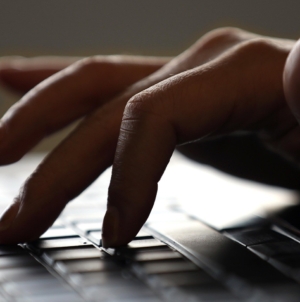 Păziți-vă de spear phishing, o formă avansată de atac cibernetic!