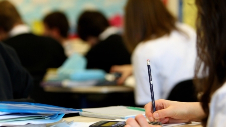 „Elev informat” – o campanie despre drepturi, responsabilitate și implicare civică în școli și licee