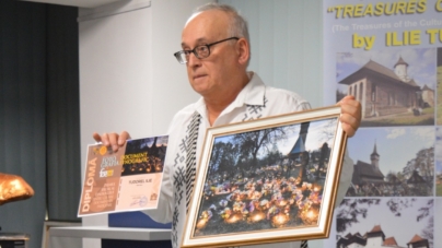 Artistul fotograf Ilie Tudorel a vernisat expoziția „Comorile României” și „Comorile Spaniei” (Patrimoniul Cultural Mondial UNESCO) la Biblioteca Județeană Baia Mare