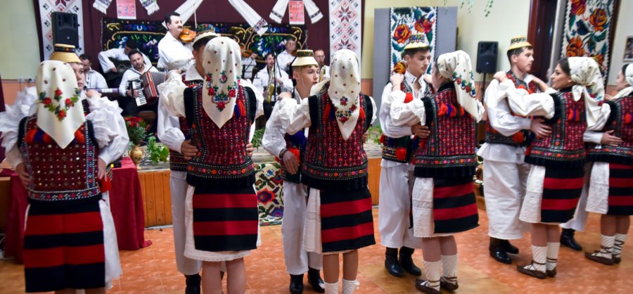 Ansamblul Folcloric „MARA” celebrează 57 de ani cu un spectacol deosebit la Centrul Cultural Sighetu Marmației