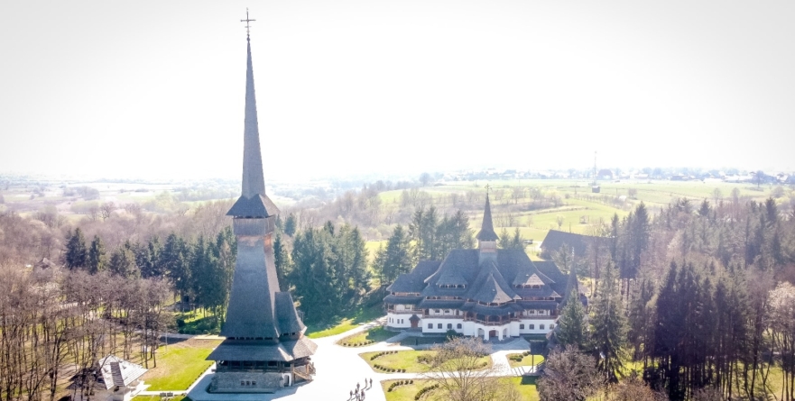 Sfânta Liturghie la Mănăstirea Săpânța–Noul Peri și parastas pentru Protosinghelul Nicolae Tat