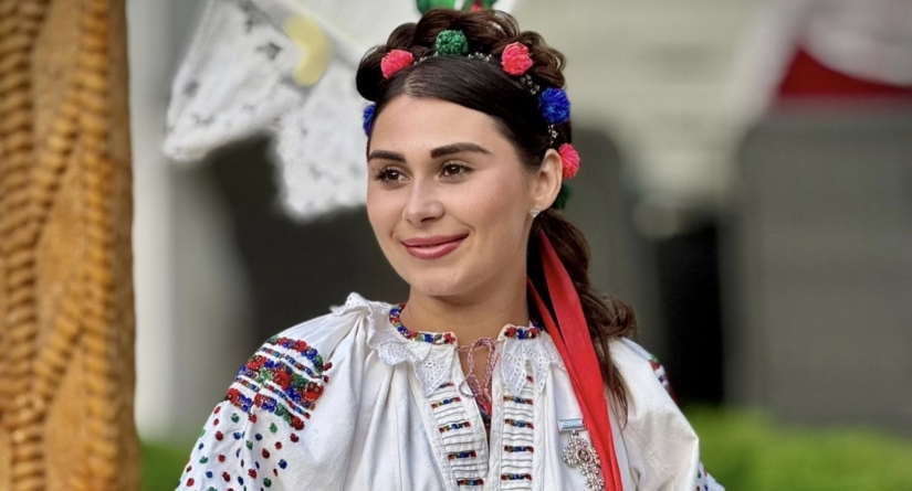 Andreea Ghițiu, moment artistic de excepție la Palatul Parlamentului, în cadrul aniversării a 75 de ani de relații diplomatice între România și Mongolia