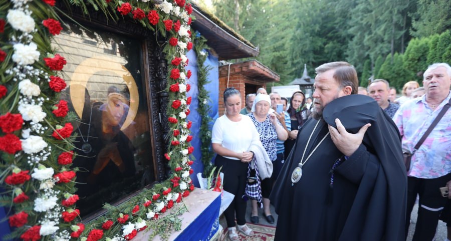 Icoana Maicii Domnului de la Rohia ajunge azi în Baia Mare
