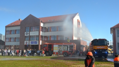 Exercițiu de evacuare și acordare a primului ajutor la Școala Profesională Fărcașa