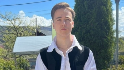 „Inima stă adâncită în lacrimile suferinței” – durere fără margini după ce un elev al Seminarului Teologic Baia Mare a decedat într-un accident