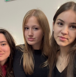 Echipa Eloquence Society a Liceului Borșa – locul I la competiția internațională de dezbateri „Mind The Gap”