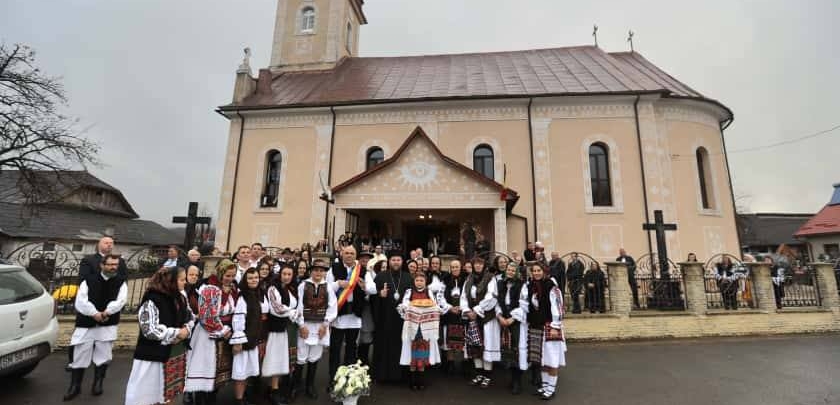 Slujire arhierească la Parohia Groșii Țibleșului