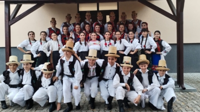Ansamblul „Coconii Maramureșului”, pe loc fruntaș la Festivalul Interjudețean de Folclor „Dragu-mi-i cântu și jocu”