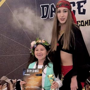 Două eleve de la Palatul Copiilor Baia Mare au strălucit la AS Music Competition București