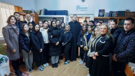 Biblioteca Orășenească Vișeu de Sus continuă tradiția întâlnirilor duhovnicești
