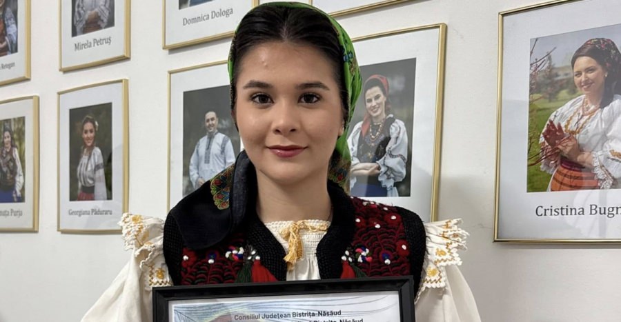 Iulia Vlad, printre laureații Festivalul-Concurs Național „Pană de Păun”